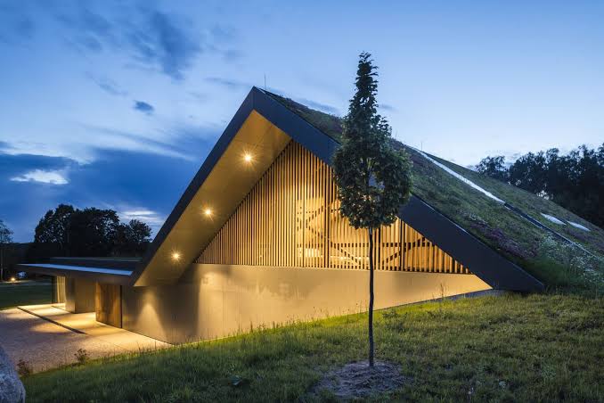 Casa ecológica con techo verde