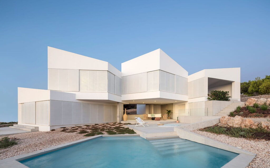 Casa moderna estilo mediterráneo